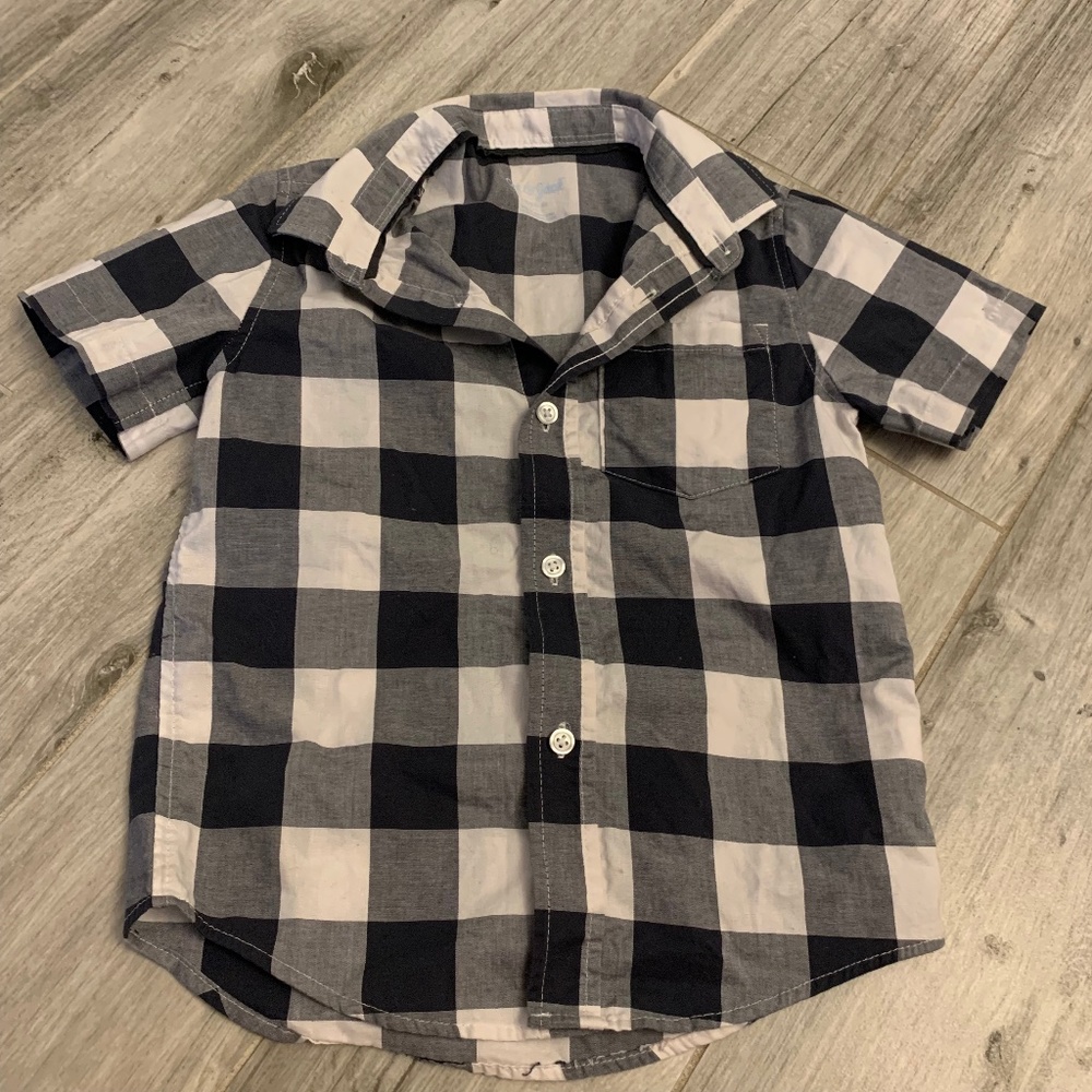 Boys Cat & Jack Navy and White Plaid Button Down Shirt Size XS